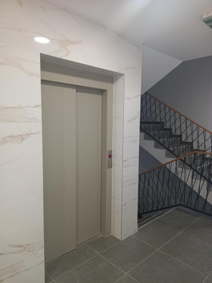 Apartament Avenija Oaza Nowy Sad Zewnętrze zdjęcie